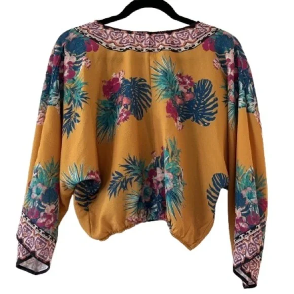 Flying Tomato Yellow Floral V-Neck Boho Crop Top Size Small - Picture 3 of 5